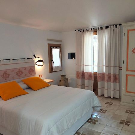 Residenza Di Campagna Seranile Dorgali Luaran gambar