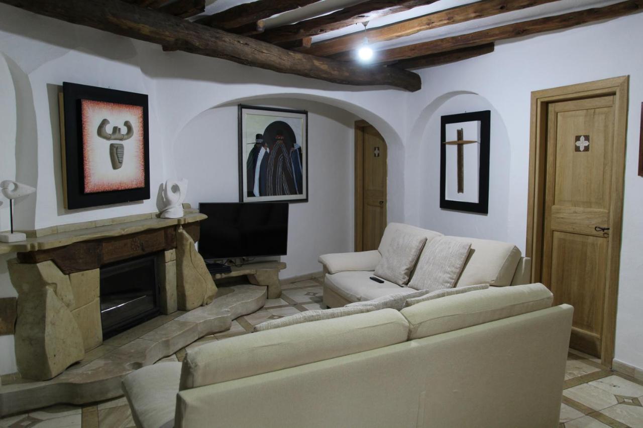 Residenza Di Campagna Seranile Guest House Dorgali Luaran gambar